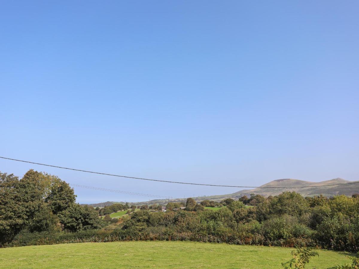 Bodfeurig Farm Cottage Bangor  Exterior photo